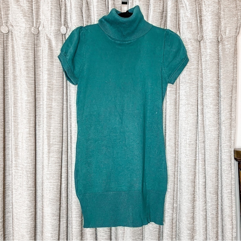 Pink Rose Green Short Sleeve Turtleneck Tunic Sweater Size Large